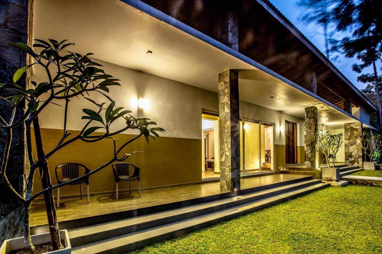 Temple Pond Villa Colombo พิลิยันเดเล ภายนอก รูปภาพ
