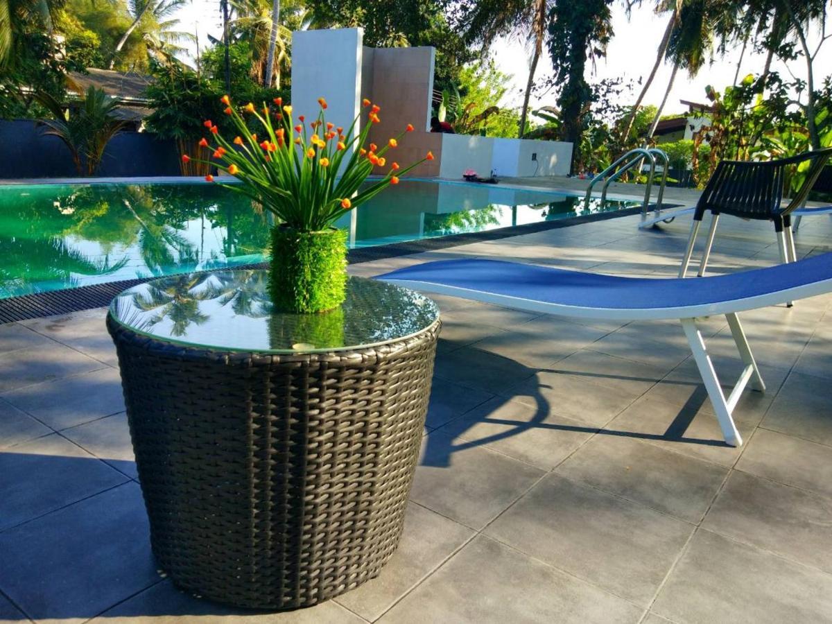 Temple Pond Villa Colombo พิลิยันเดเล ภายนอก รูปภาพ