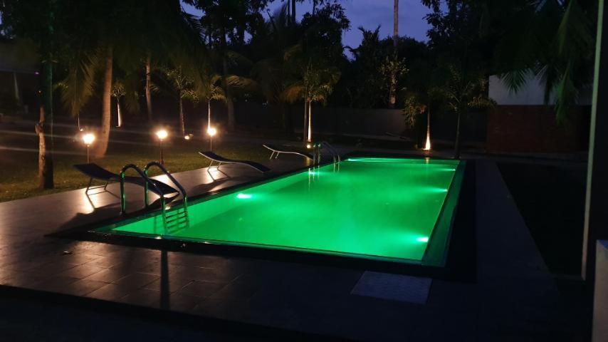 Temple Pond Villa Colombo พิลิยันเดเล ภายนอก รูปภาพ